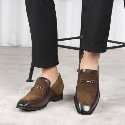 Loafers męskie podwyższające - półbuty męskie - brązowe zamszowe buty podwyższające 6CM